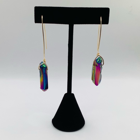 NEW Earrings Quartz Crystal Points Titanium Coated Oil Slick Gold Tone Ear Wires - Picture 4 of 10